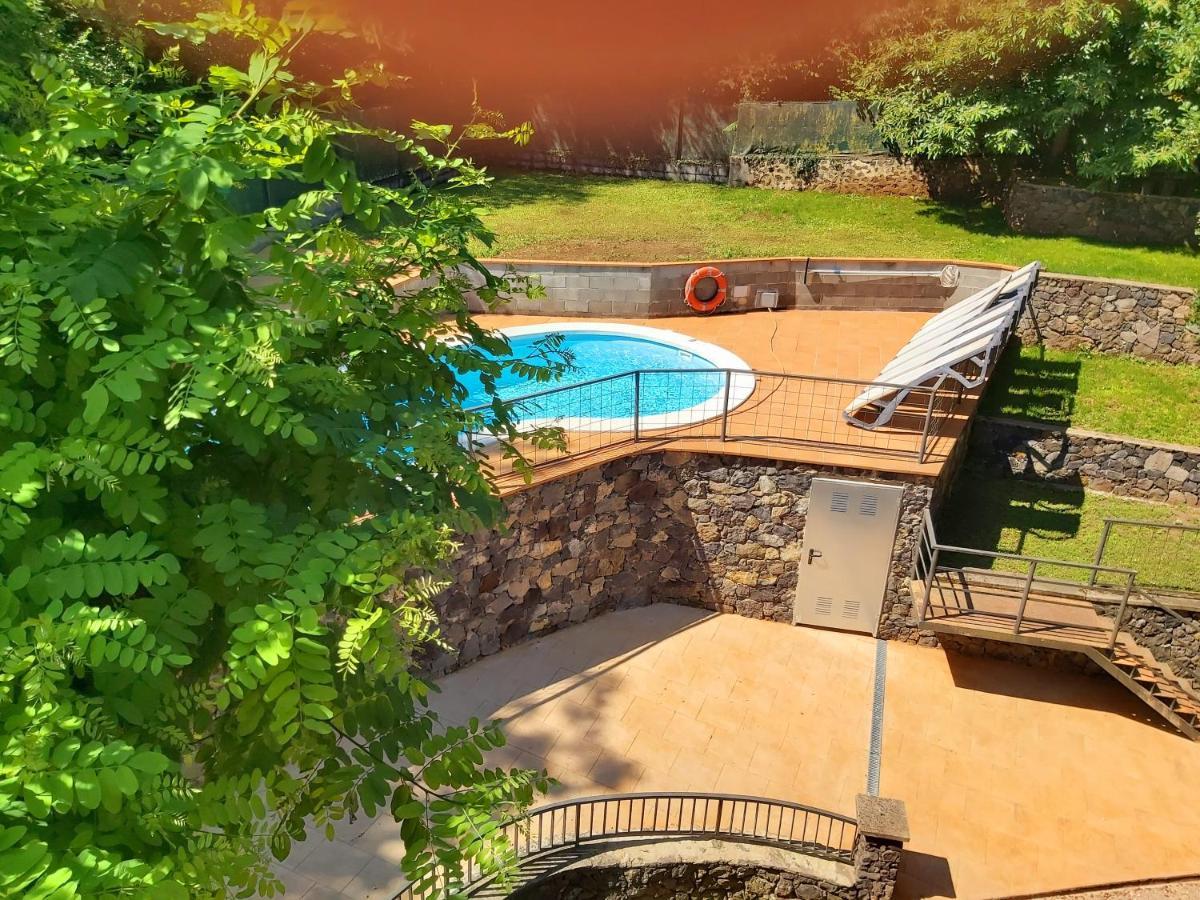 Apartamentos La Francesa Santa Pau Exteriér fotografie