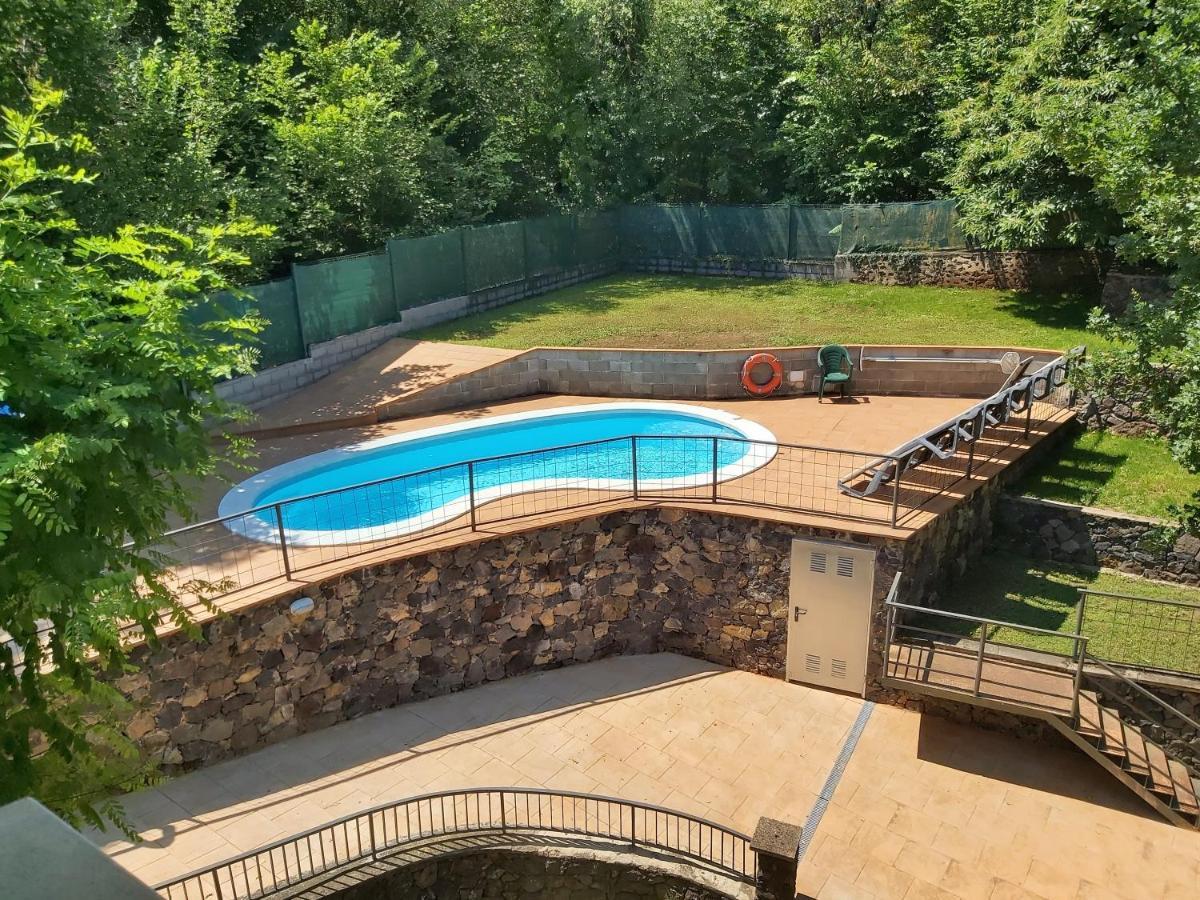 Apartamentos La Francesa Santa Pau Exteriér fotografie